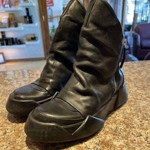Farfetch Zip-Up Layered Designer boot